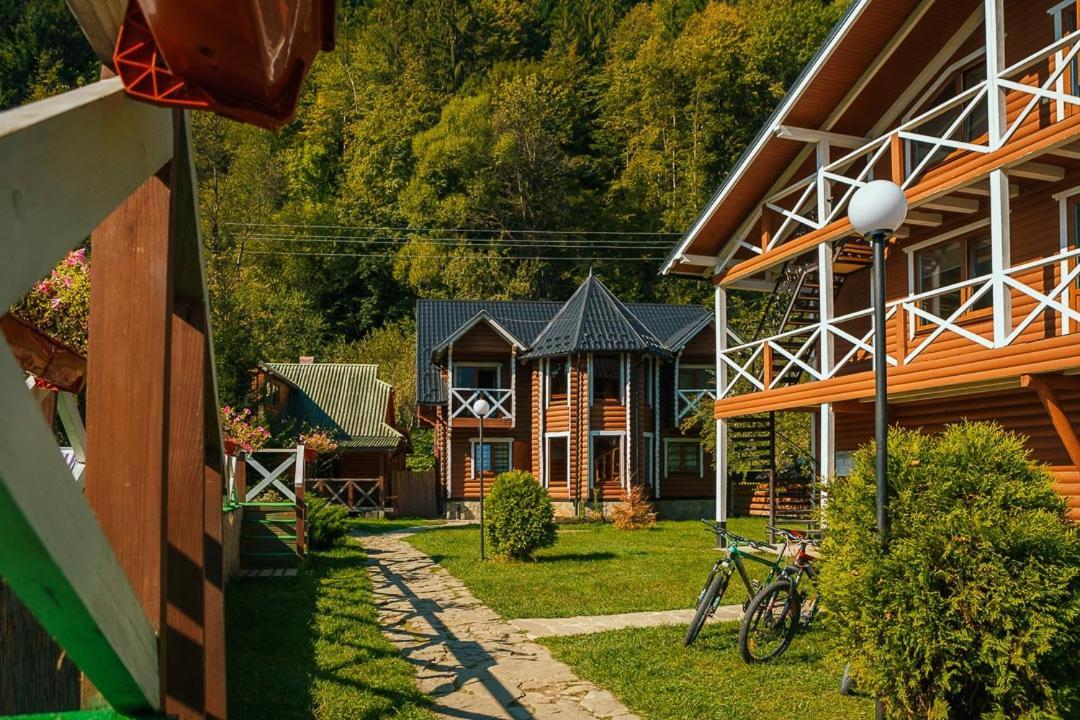 Gorycvit Hotel Verkhniy Yasenov Bagian luar foto