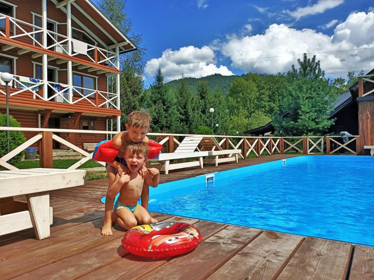 Gorycvit Hotel Verkhniy Yasenov Bagian luar foto