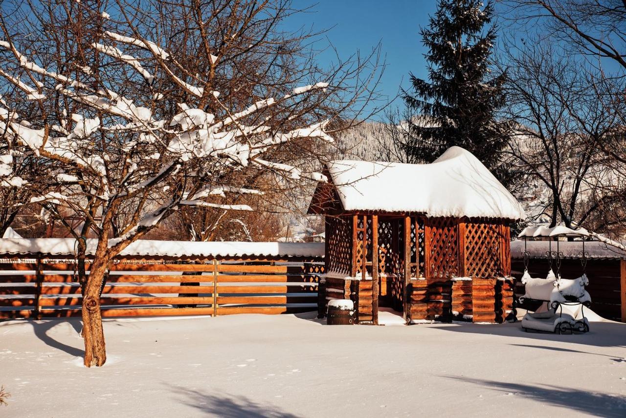 Gorycvit Hotel Verkhniy Yasenov Bagian luar foto